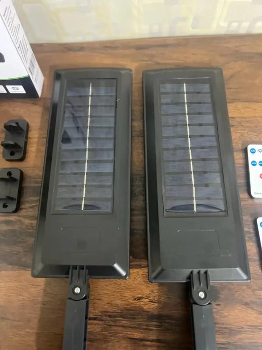 200W Solar Street Light, 15000LM Dusk to Dawn LED Solar