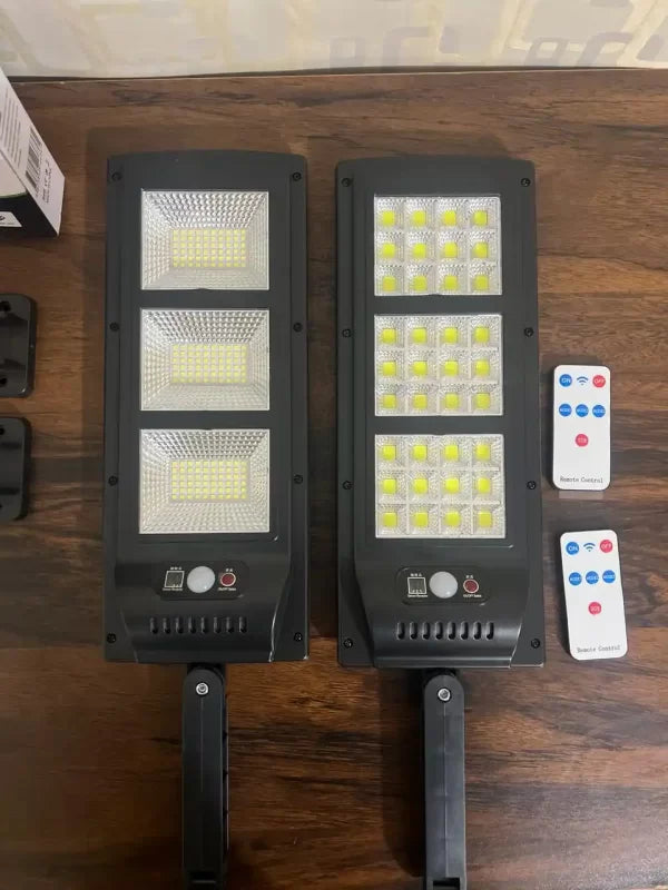 200W Solar Street Light, 15000LM Dusk to Dawn LED Solar