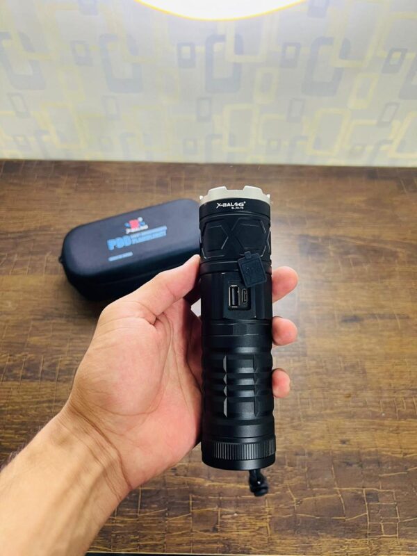 P-90 USA Multifunctional 2Km Range Flashlight – USA Lot